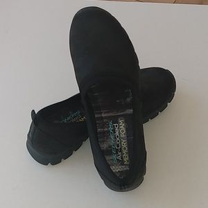 SKETCHERS AIR  cooled Memory foam slip on shoes size 7.5